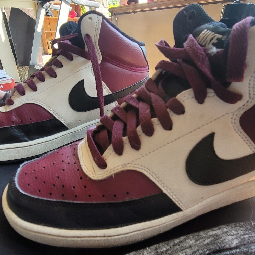 Nike Hightops Men's size 8.5